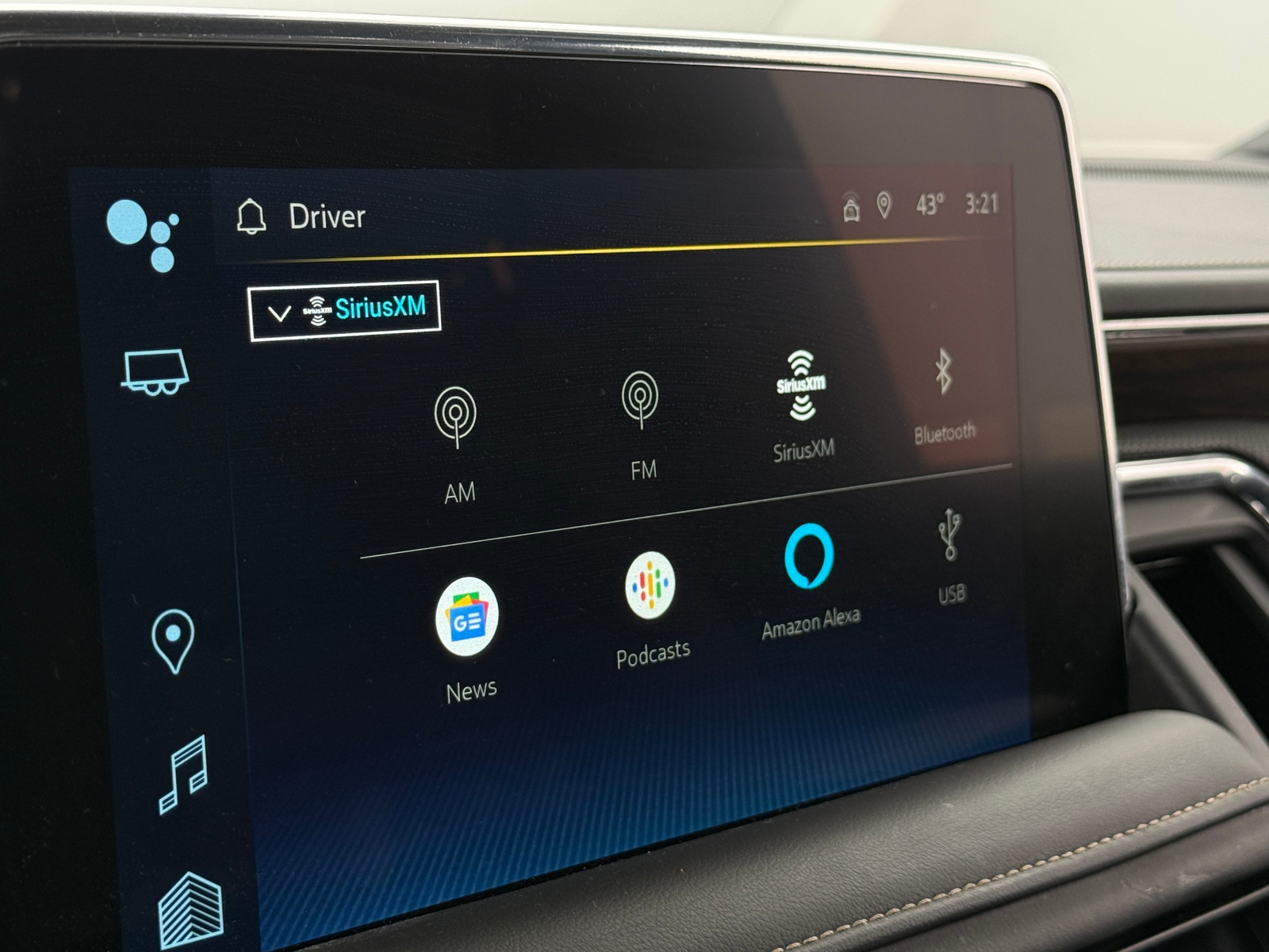 Thumbnail: 2023 Chevrolet Suburban - 3
