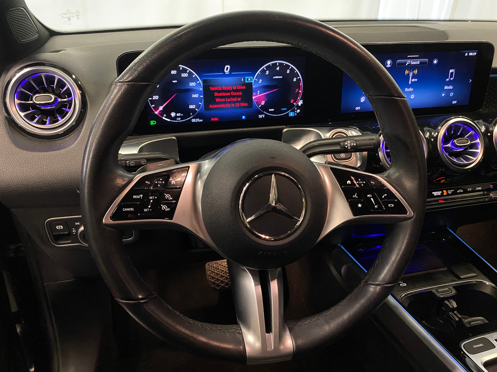 Thumbnail: 2024 Mercedes-Benz GLB - 4