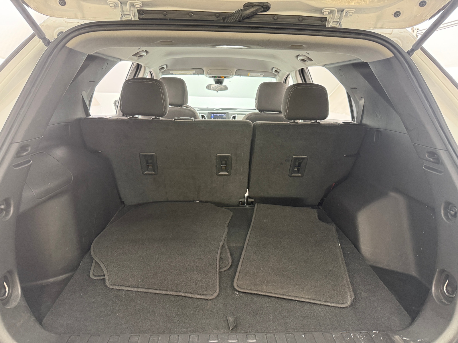 Thumbnail: 2024 Chevrolet Equinox - 7