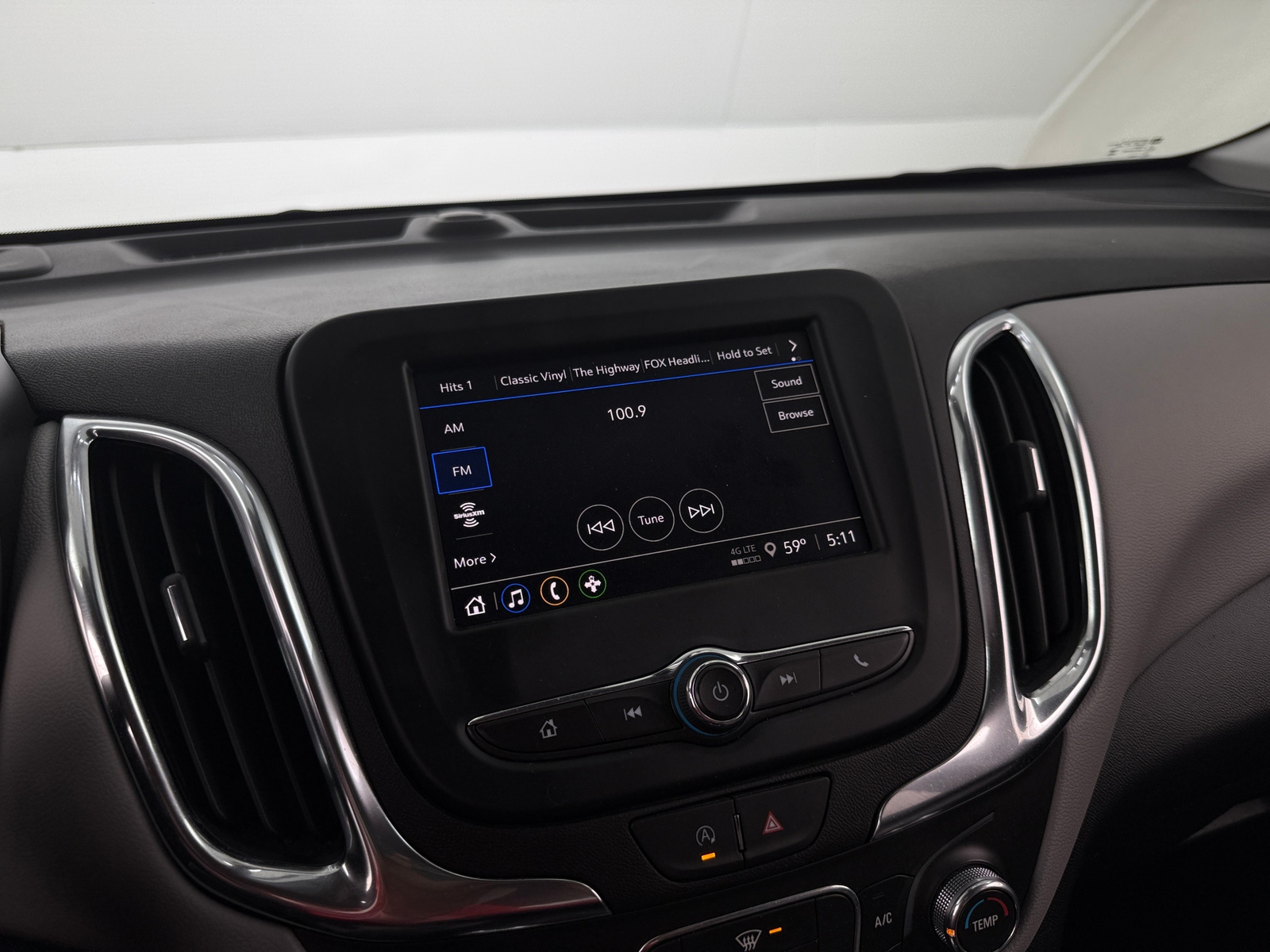 Thumbnail: 2024 Chevrolet Equinox - 4