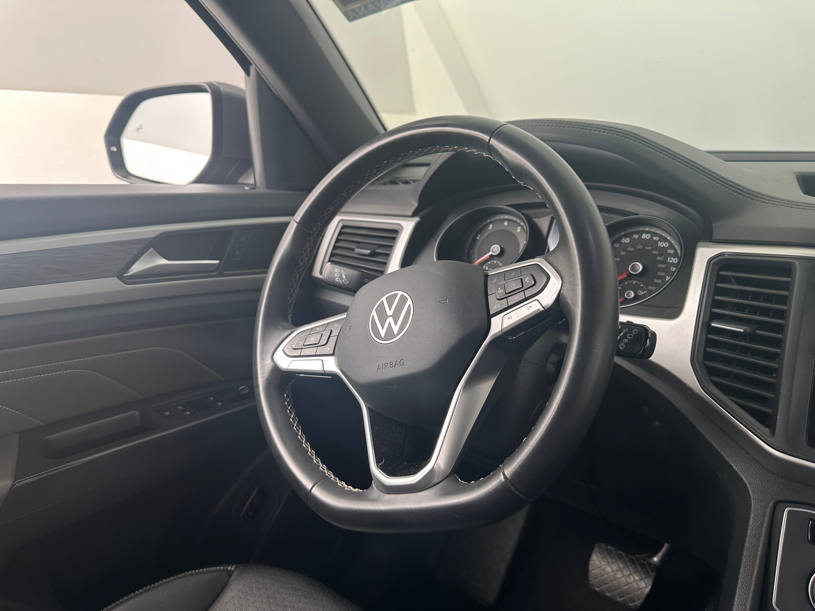 Thumbnail: 2021 Volkswagen Atlas - 4