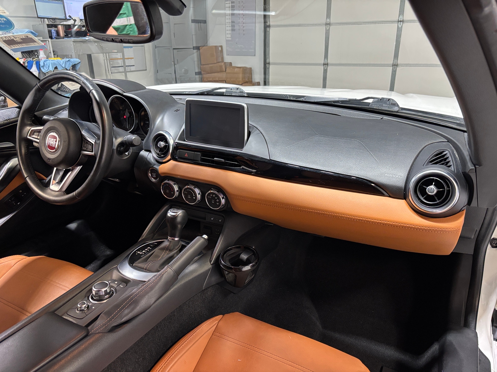 Thumbnail: 2018 Fiat 124 Spider - 2