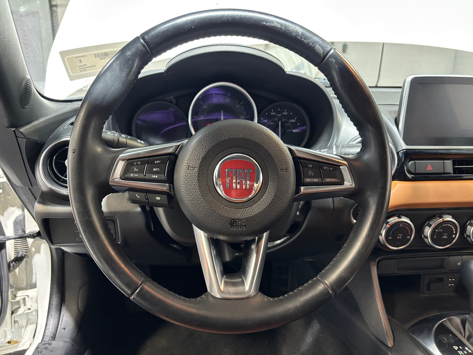 Thumbnail: 2018 Fiat 124 Spider - 4