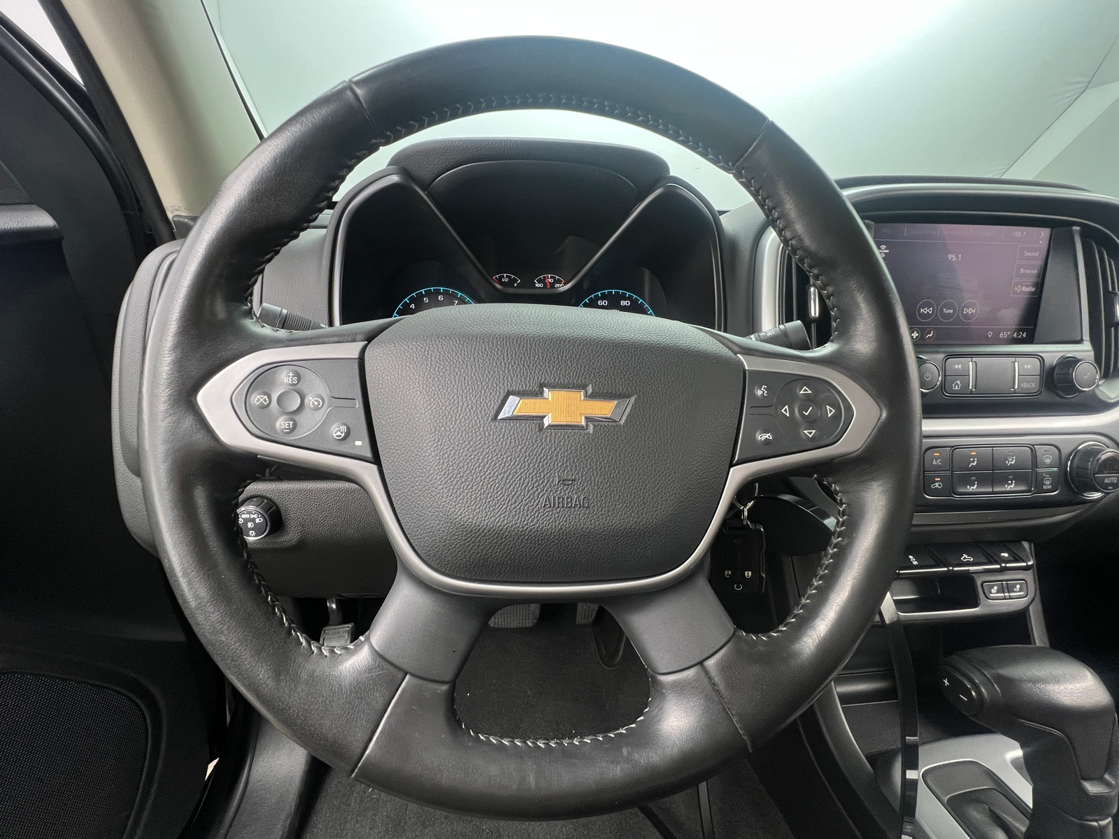 Thumbnail: 2020 Chevrolet Colorado - 4
