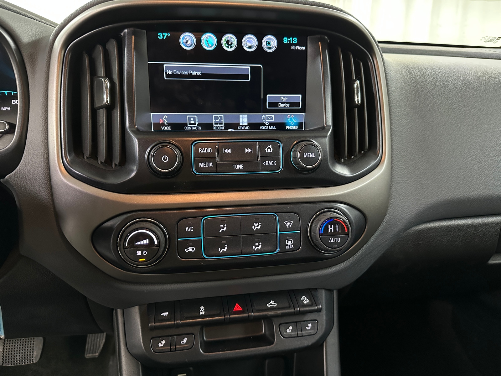 Thumbnail: 2018 Chevrolet Colorado - 3