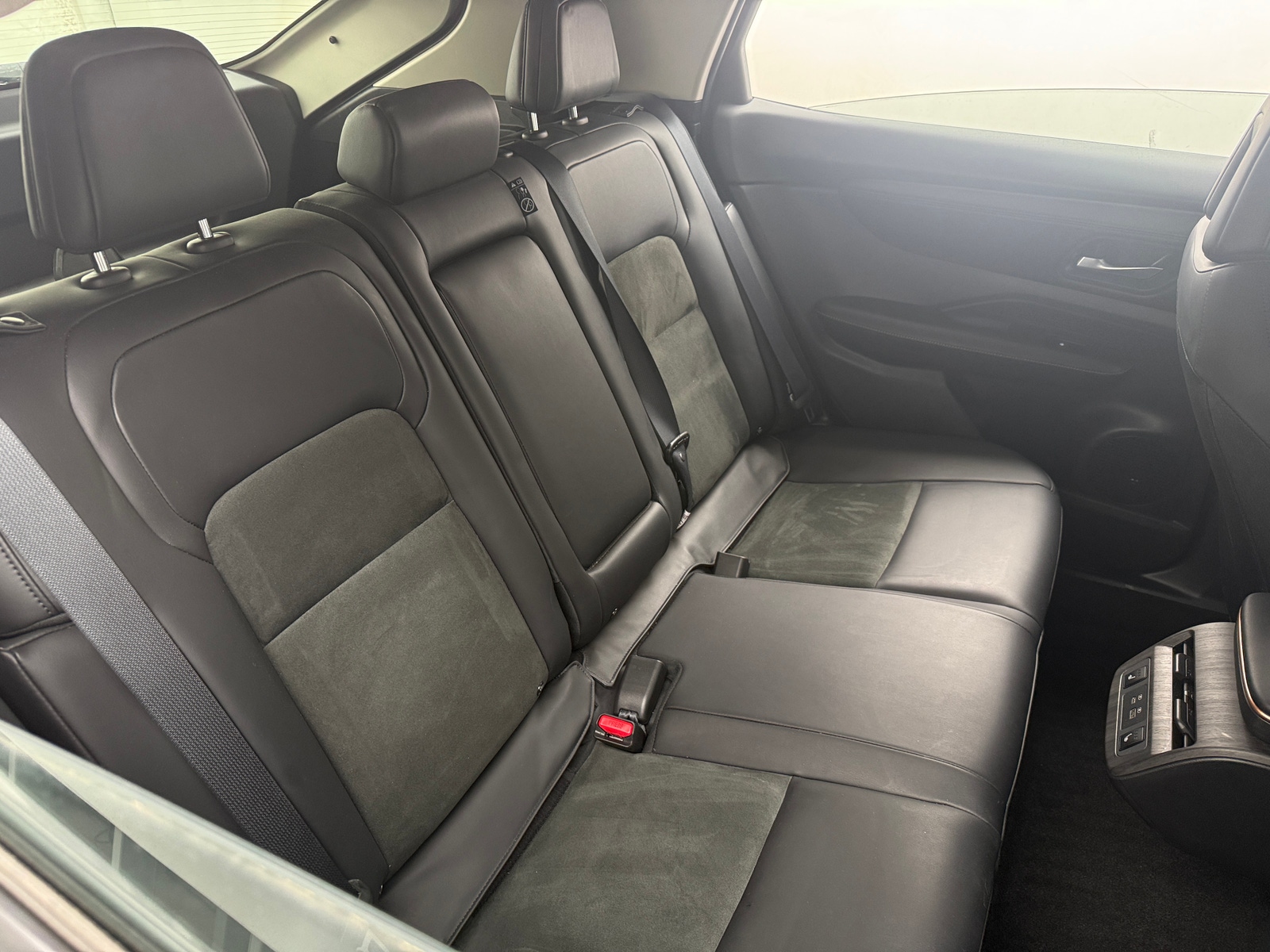 Thumbnail: 2023 Nissan Ariya - 6