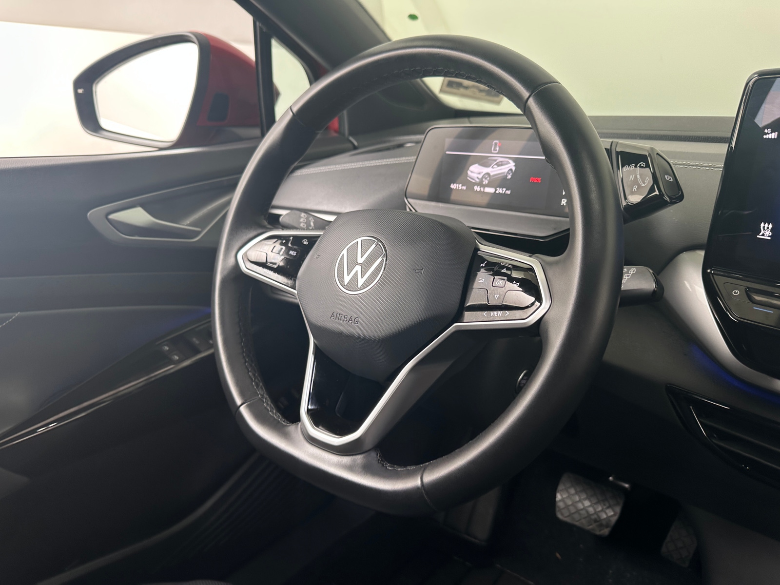 Thumbnail: 2023 Volkswagen ID.4 - 5