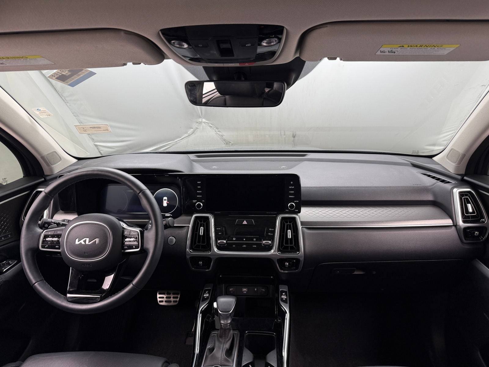 Thumbnail: 2023 Kia Sorento - 2