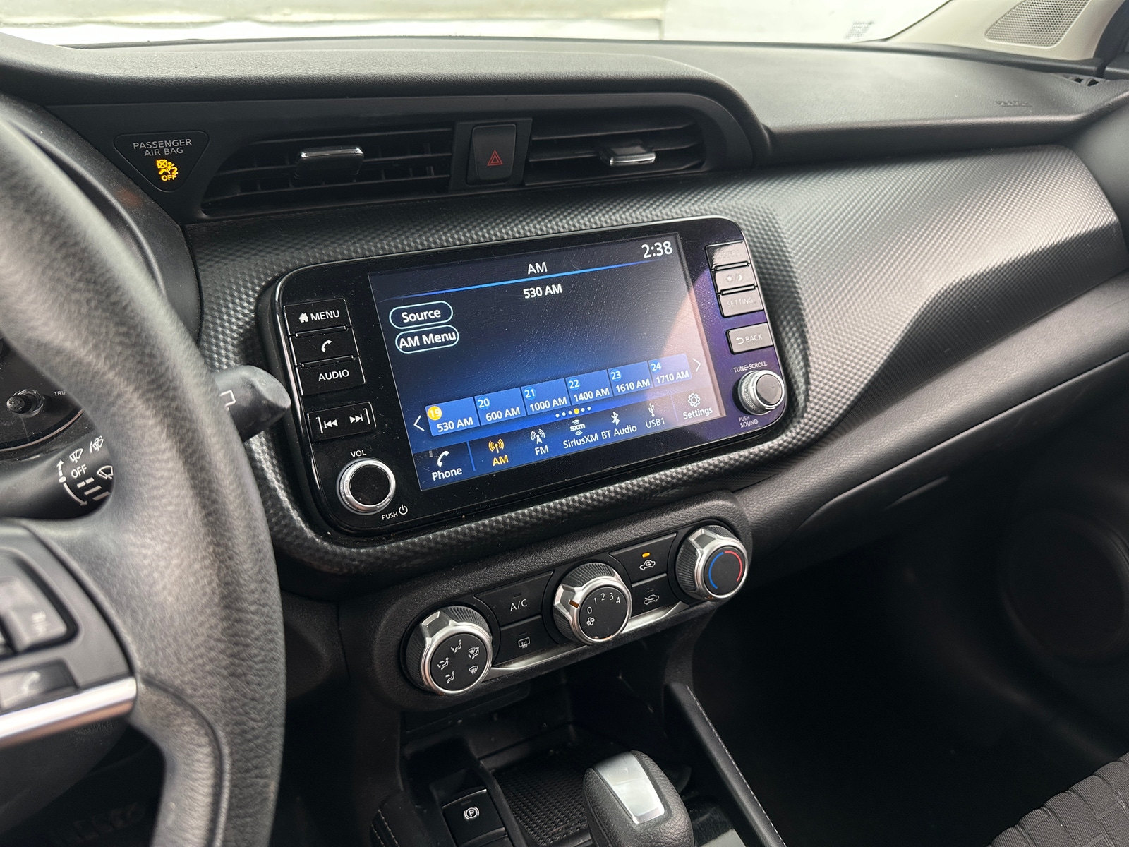 Thumbnail: 2023 Nissan Kicks - 4