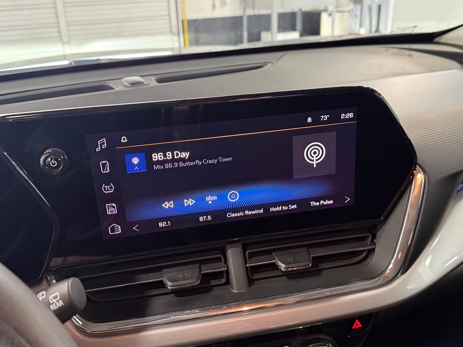 Thumbnail: 2025 Chevrolet Trax - 4