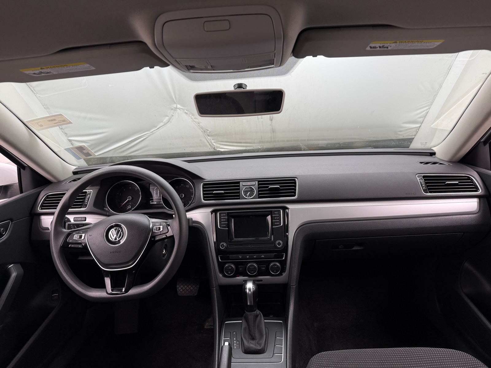 Thumbnail: 2016 Volkswagen Passat - 3