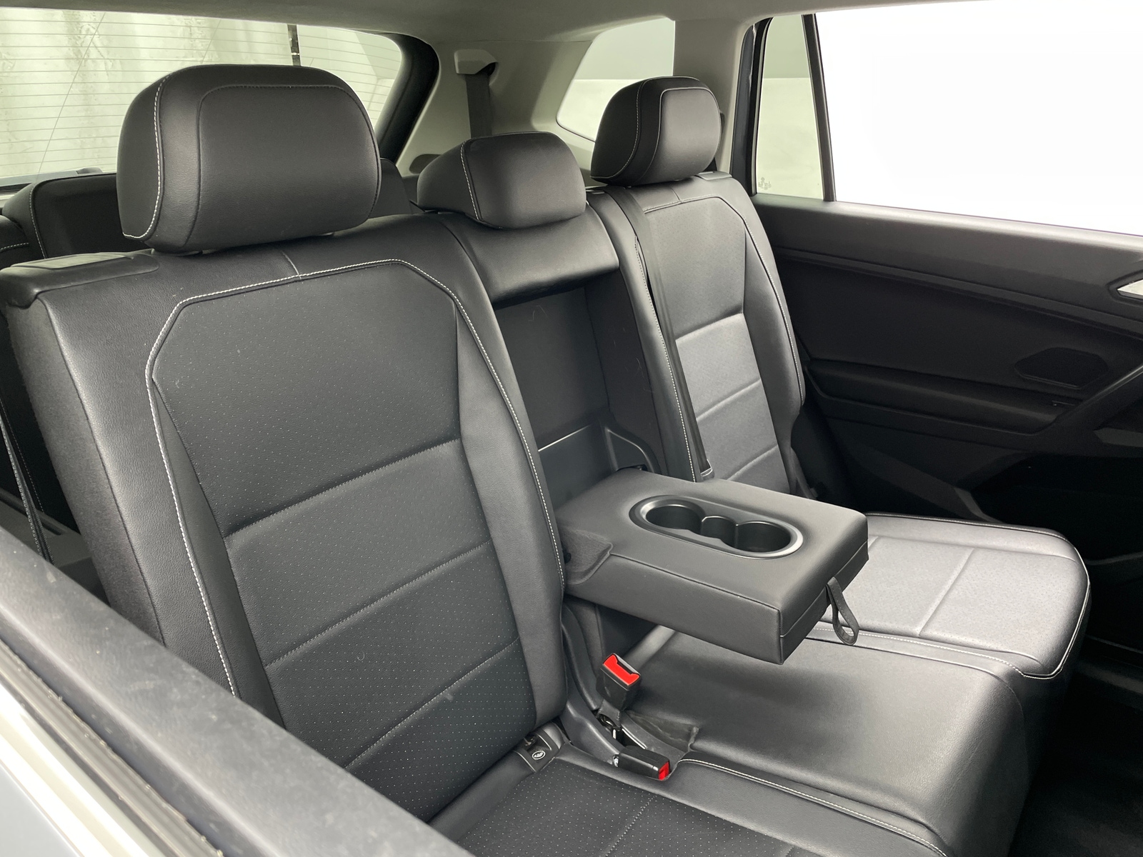 Thumbnail: 2021 Volkswagen Tiguan - 5