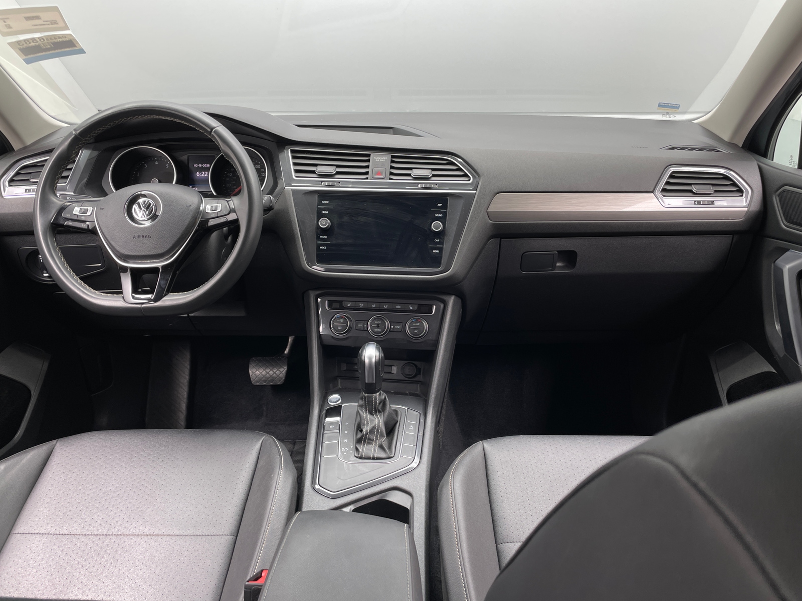 Thumbnail: 2021 Volkswagen Tiguan - 2