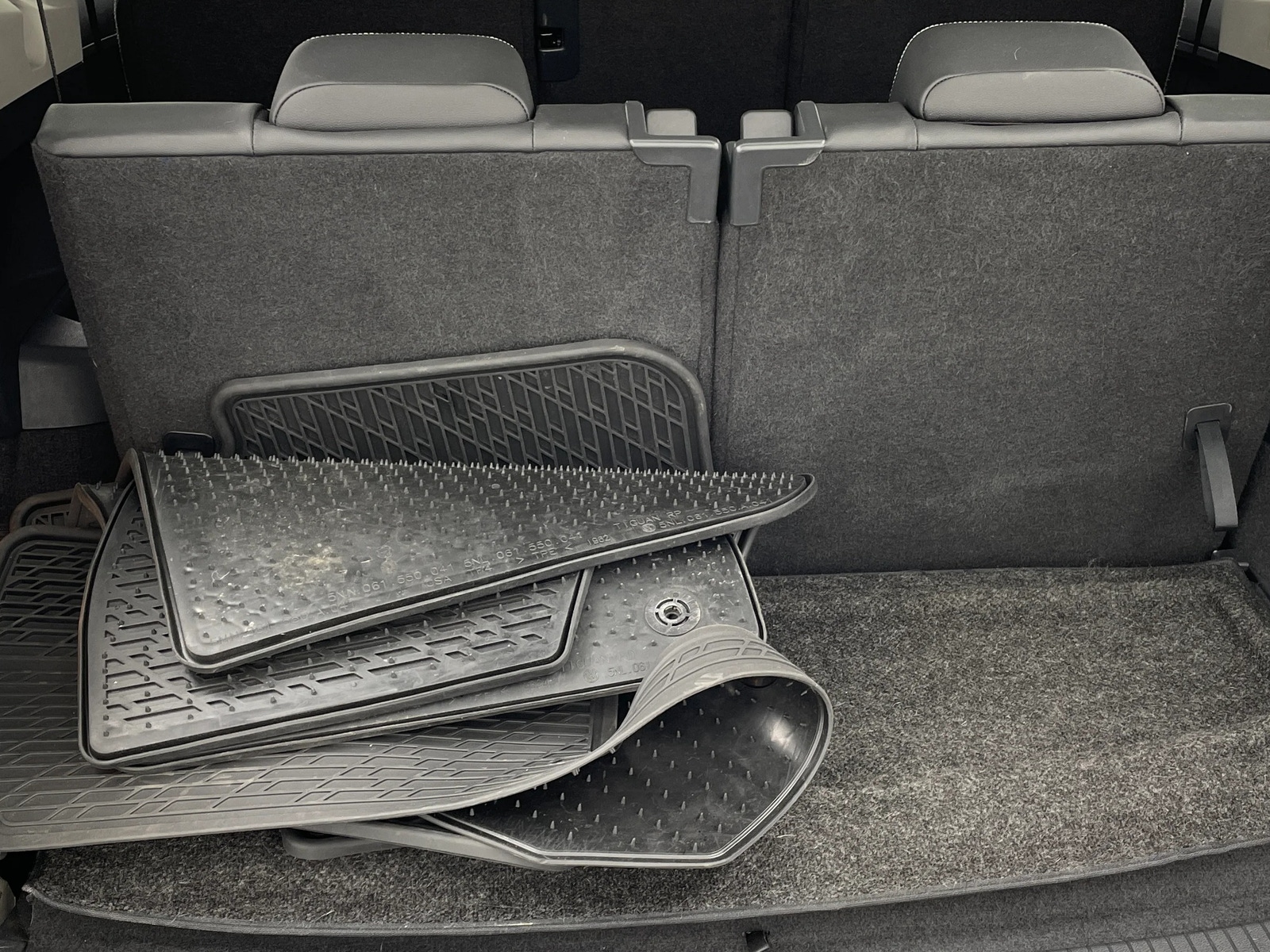 Thumbnail: 2021 Volkswagen Tiguan - 6