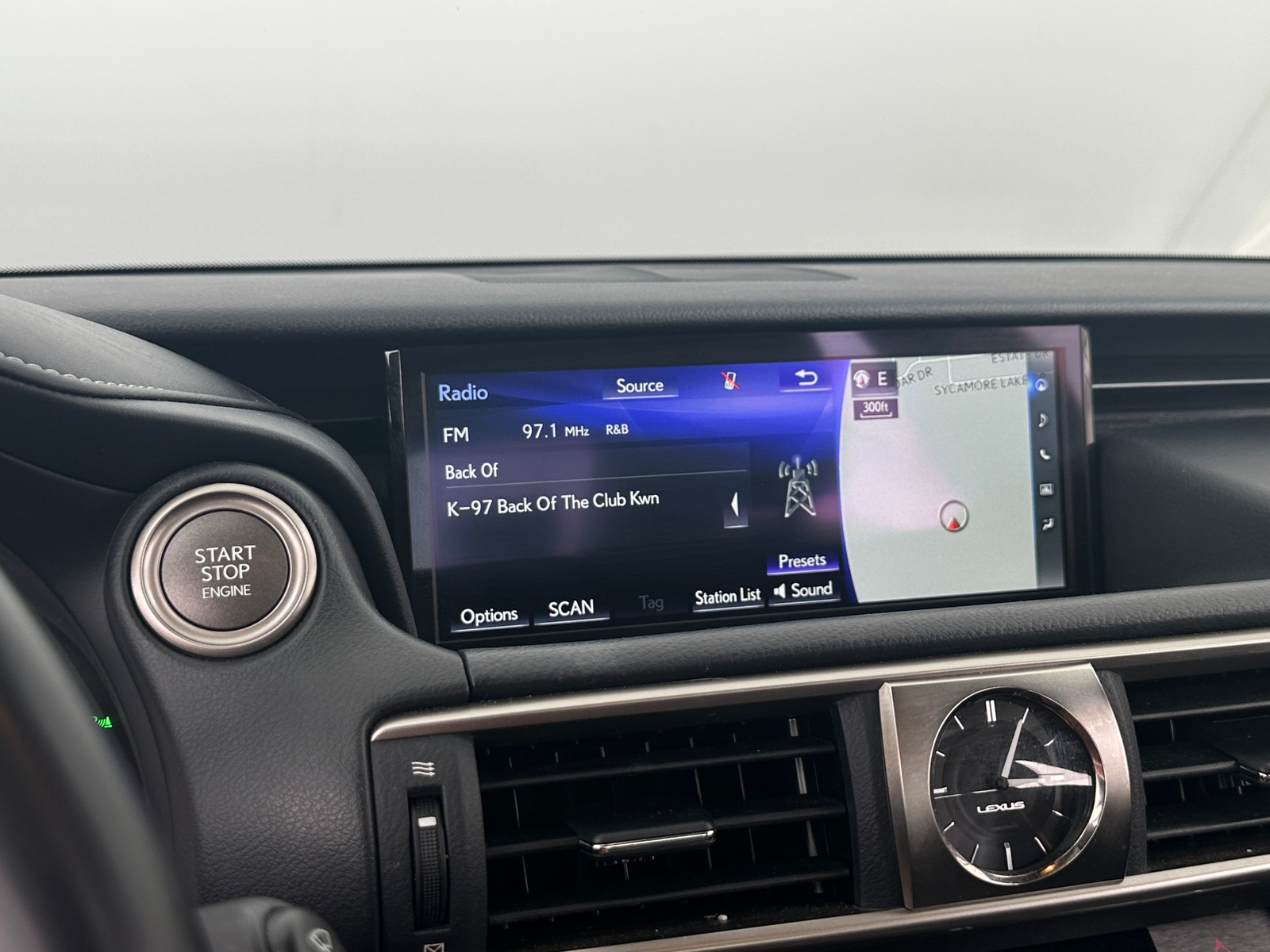 Thumbnail: 2019 Lexus IS - 3