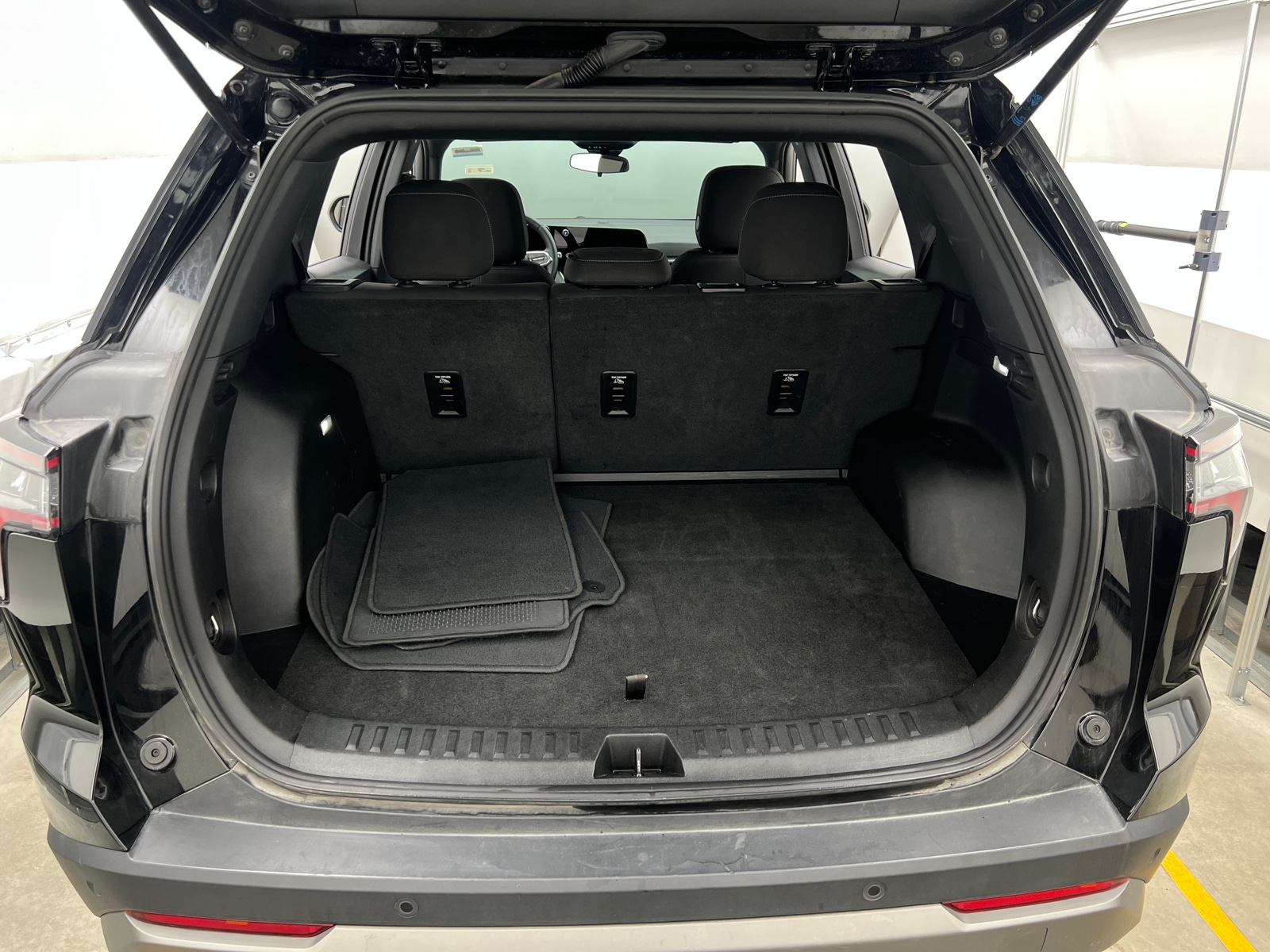 Thumbnail: 2025 Chevrolet Equinox - 7