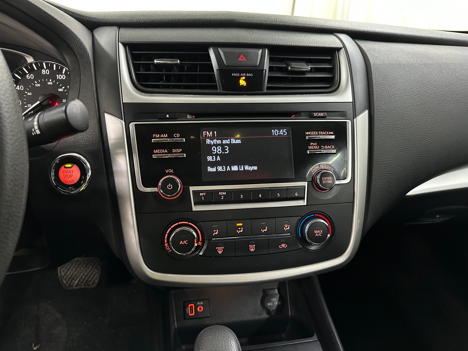 Thumbnail: 2017 Nissan Altima - 4