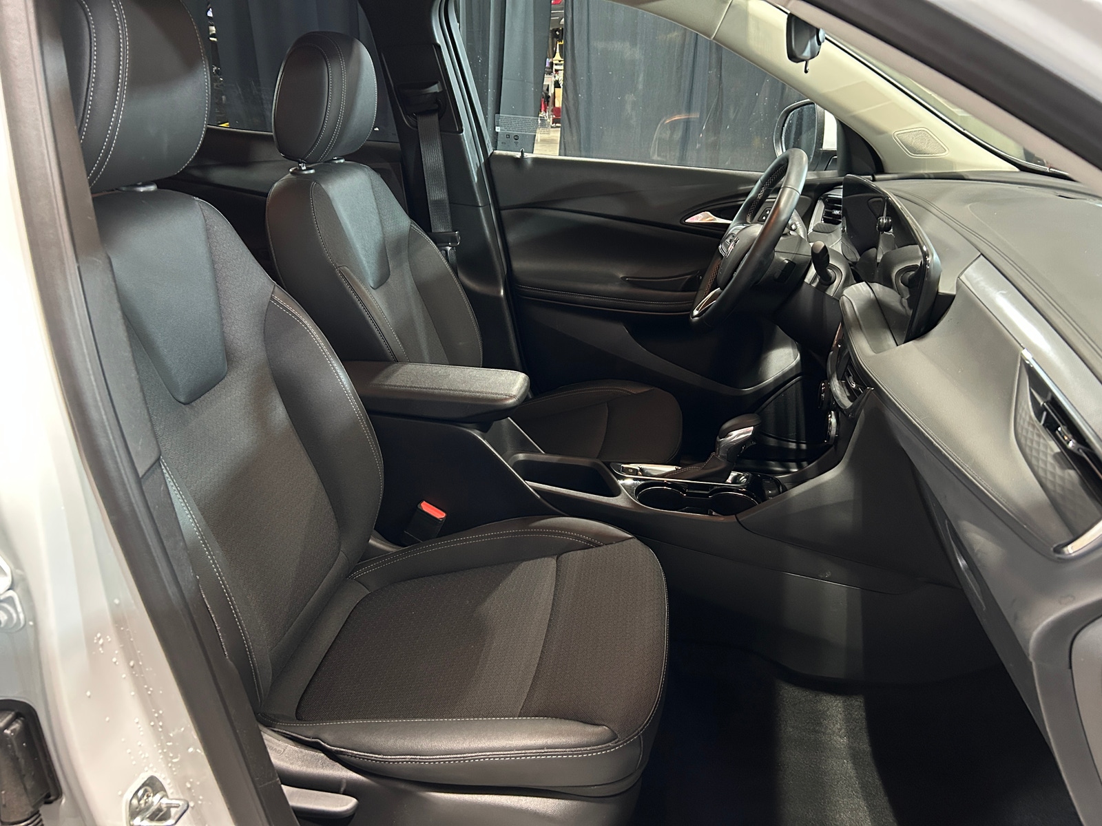 Thumbnail: 2025 Buick Encore GX - 2