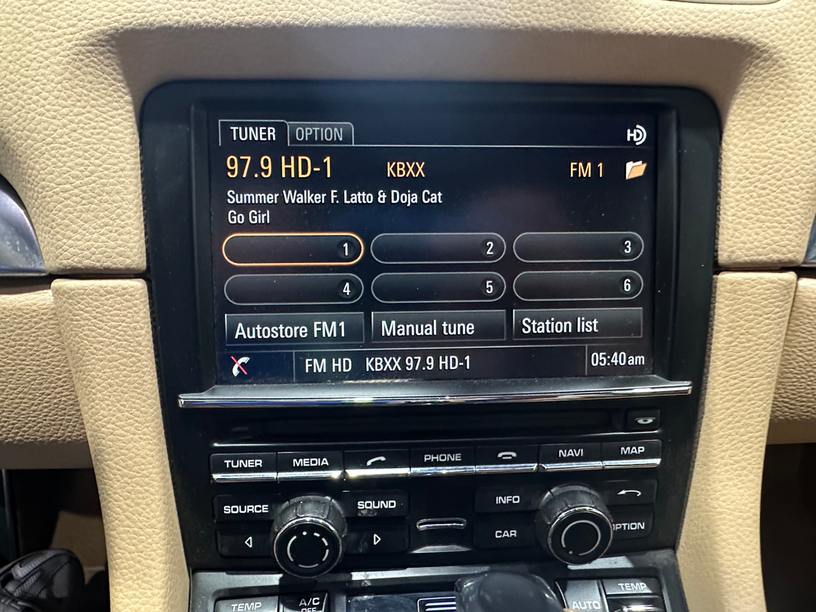 Thumbnail: 2015 Porsche Boxster - 3