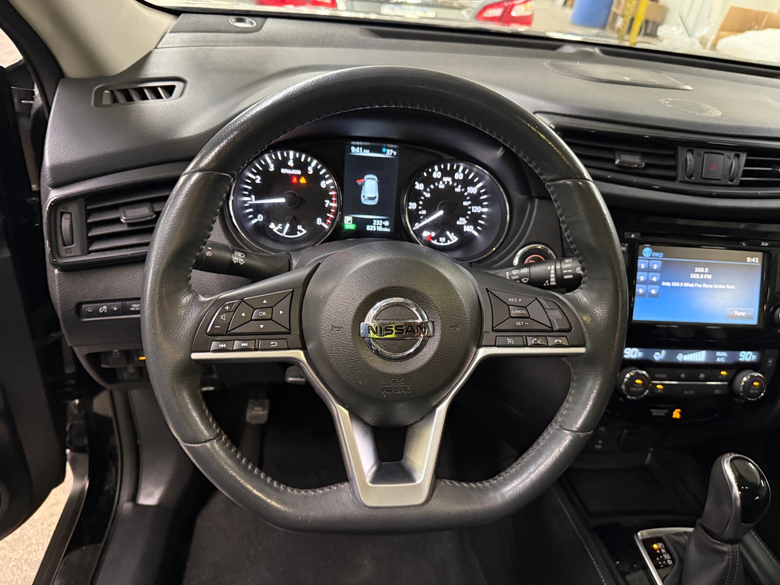 Thumbnail: 2017 Nissan Rogue - 4