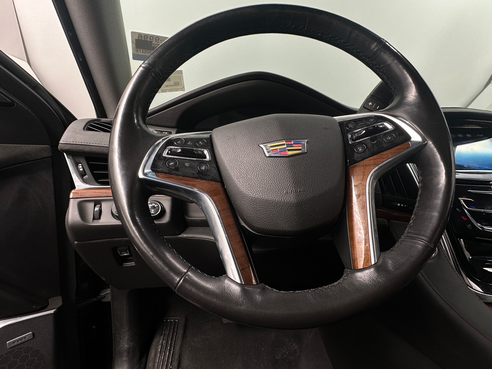 Thumbnail: 2020 Cadillac Escalade - 4