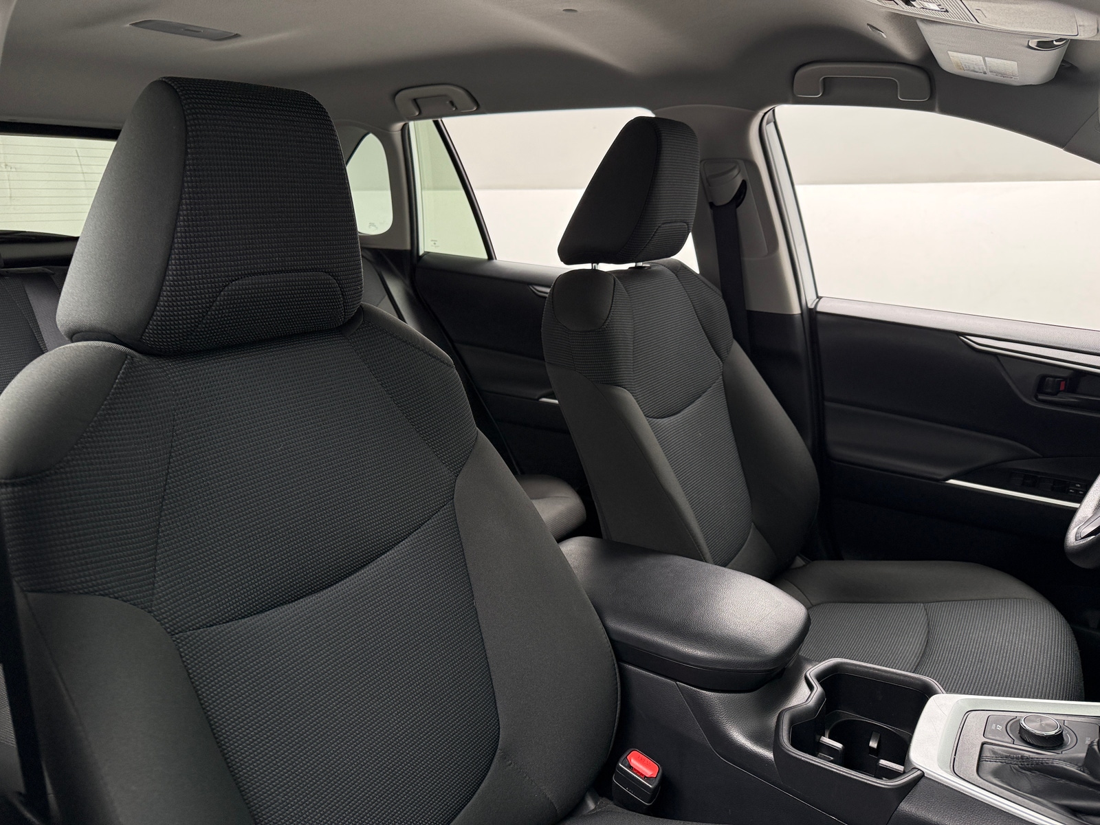 Thumbnail: 2025 Toyota RAV4 - 2