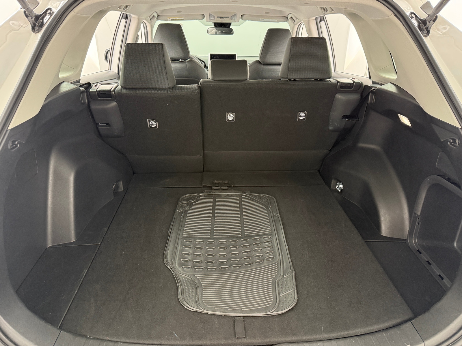 Thumbnail: 2025 Toyota RAV4 - 7