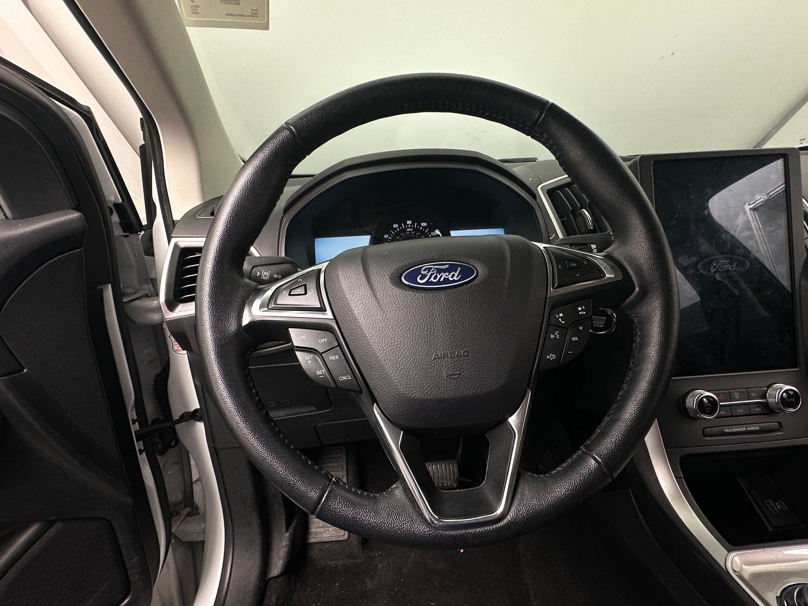 Thumbnail: 2024 Ford Edge - 4