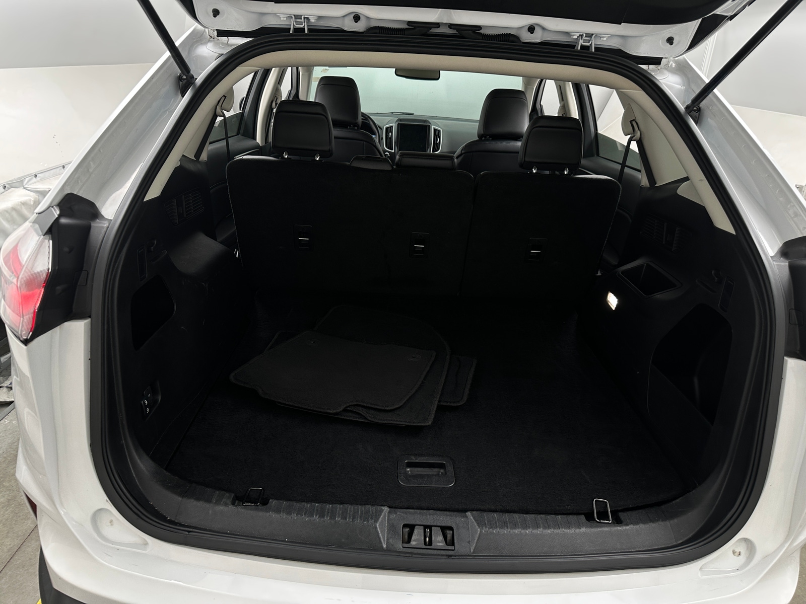 Thumbnail: 2024 Ford Edge - 6