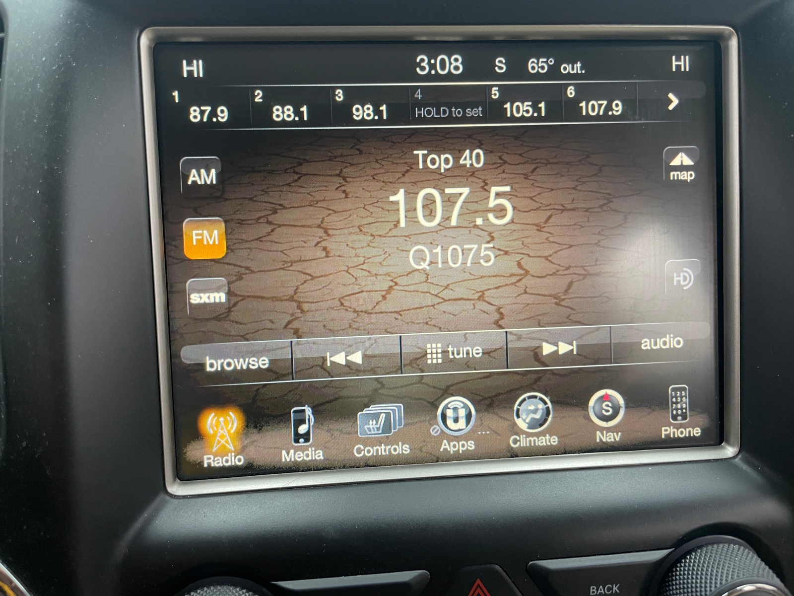 Thumbnail: 2015 Jeep Grand Cherokee - 3