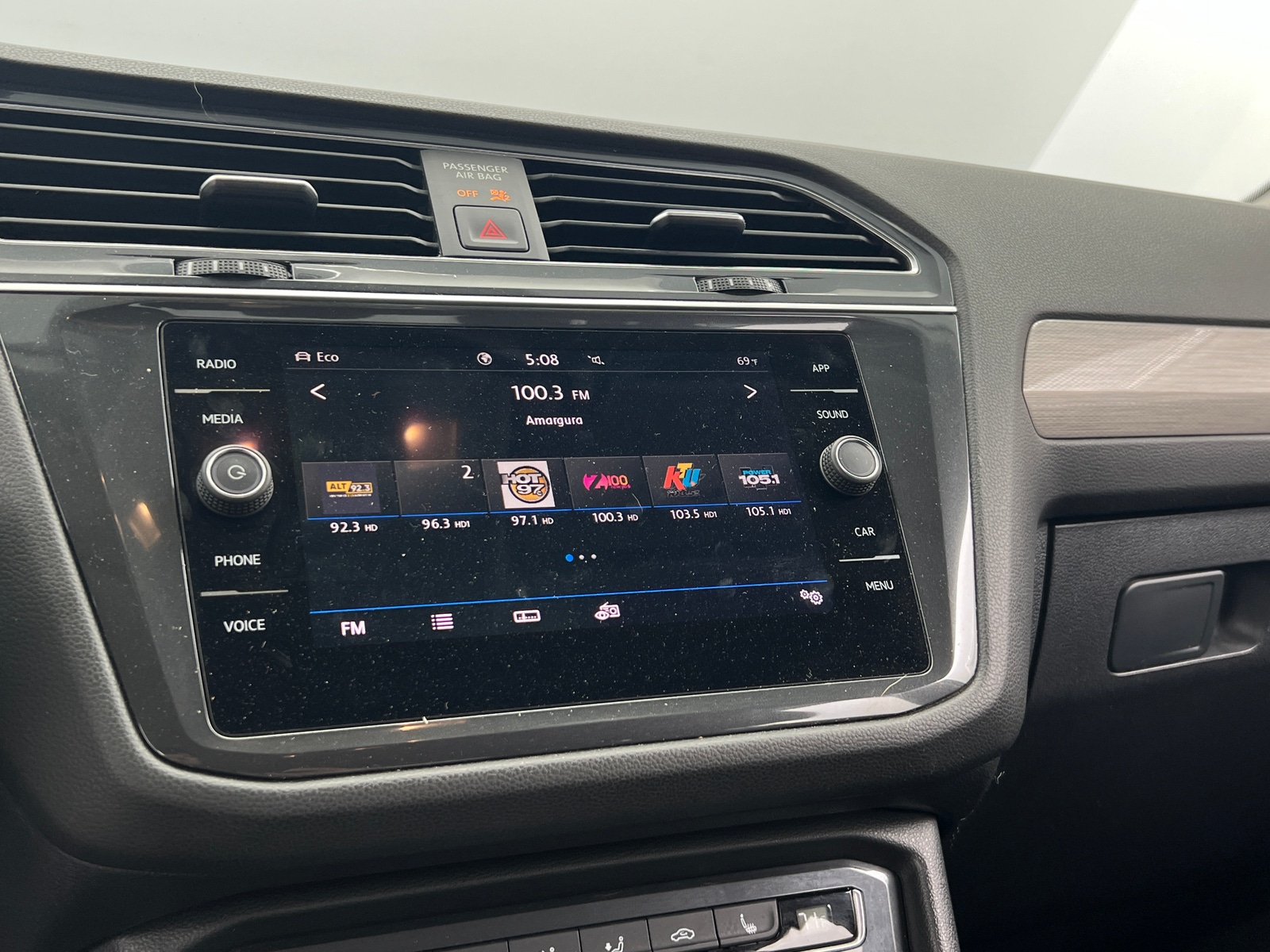 Thumbnail: 2020 Volkswagen Tiguan - 3