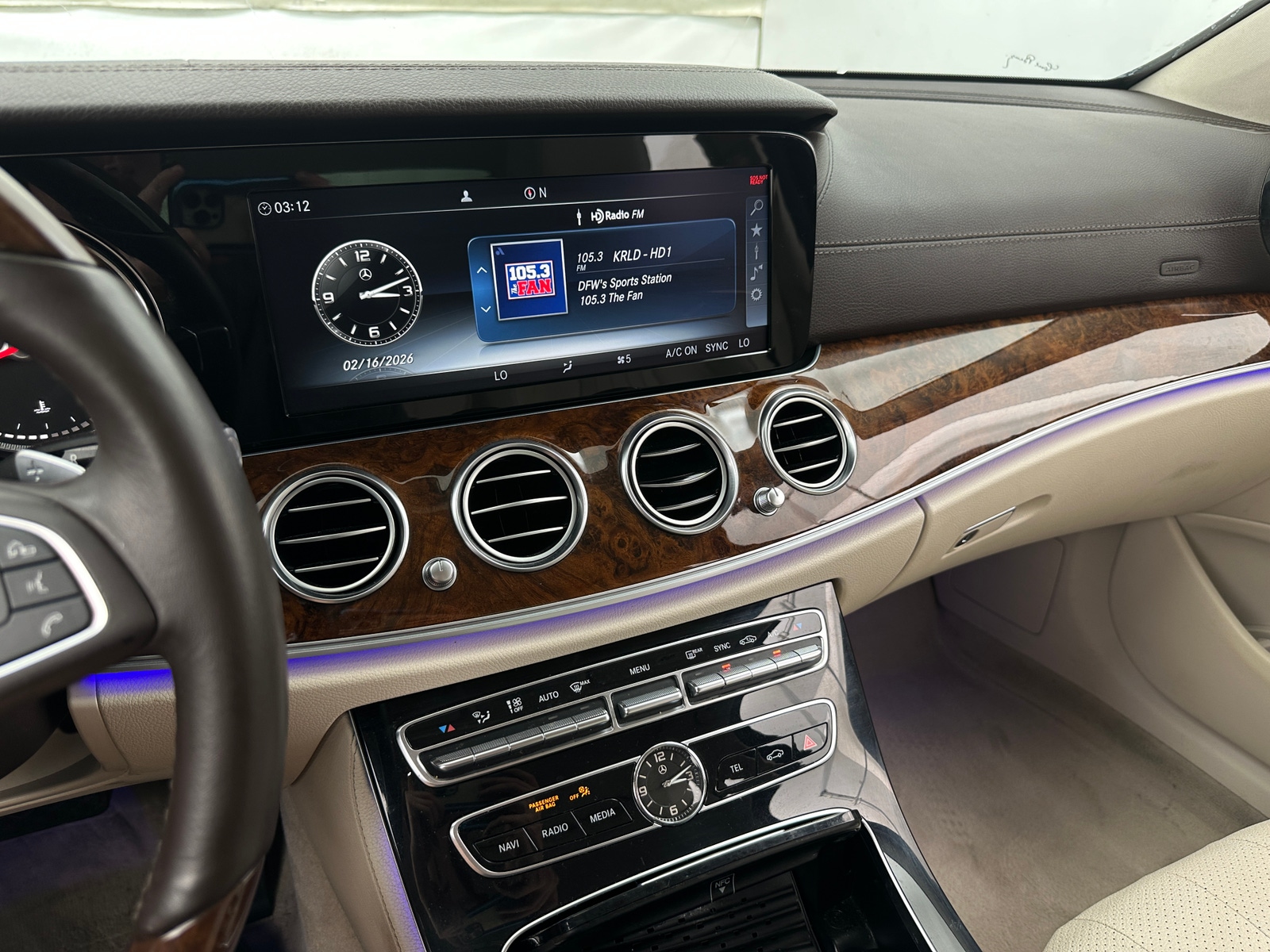 Thumbnail: 2017 Mercedes-Benz E-Class - 3