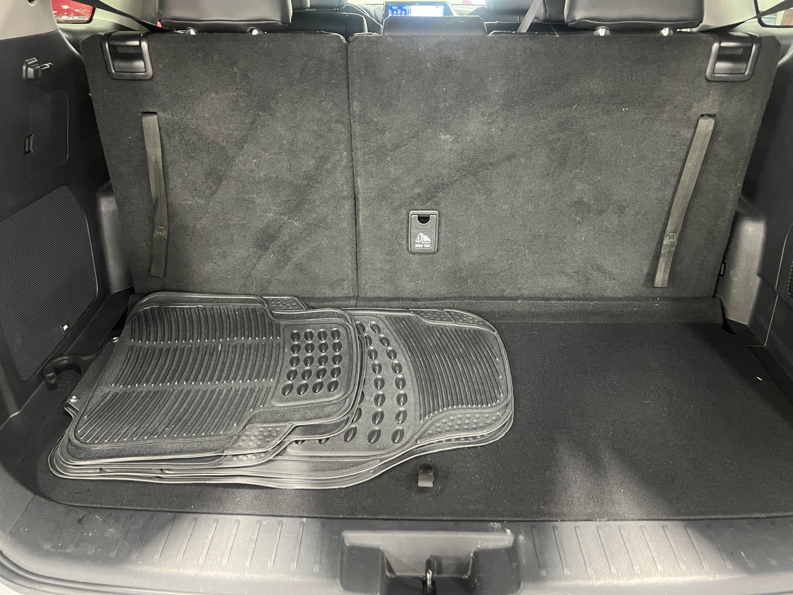 Thumbnail: 2020 Toyota Highlander - 6