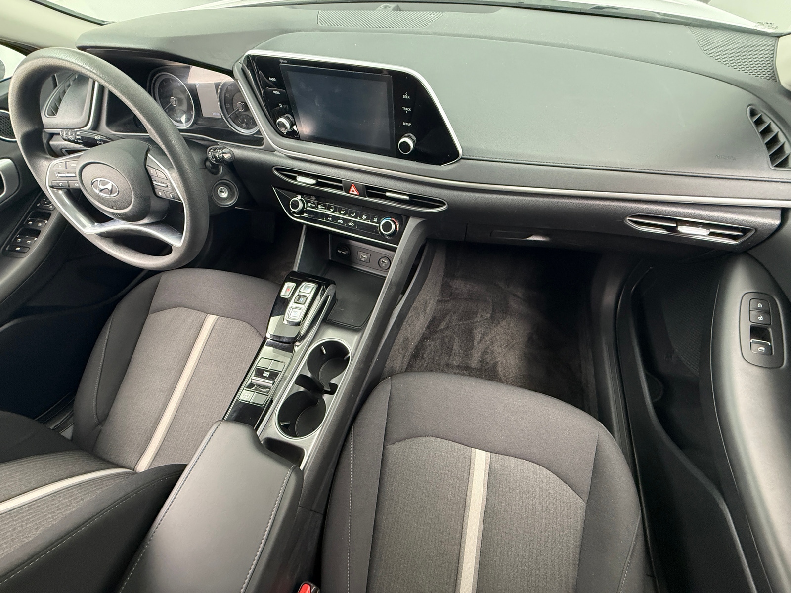 Thumbnail: 2023 Hyundai Sonata - 3