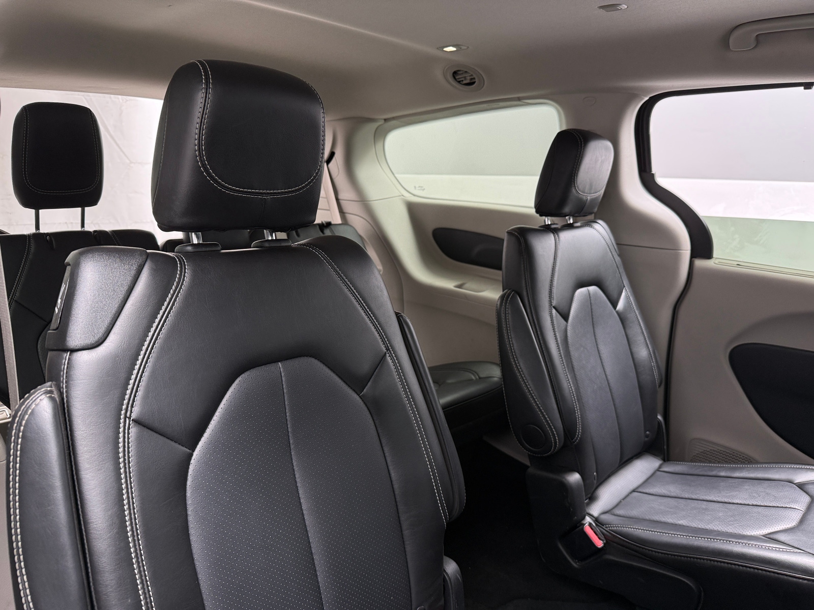 Thumbnail: 2024 Chrysler Pacifica - 5