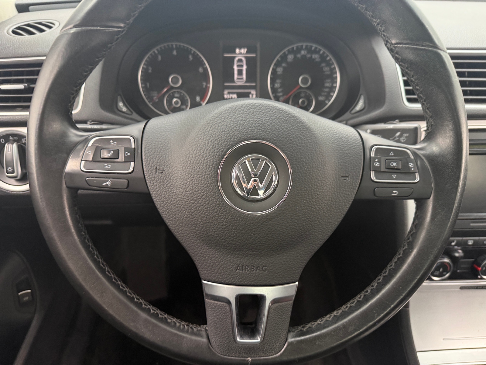 Thumbnail: 2013 Volkswagen Passat - 4