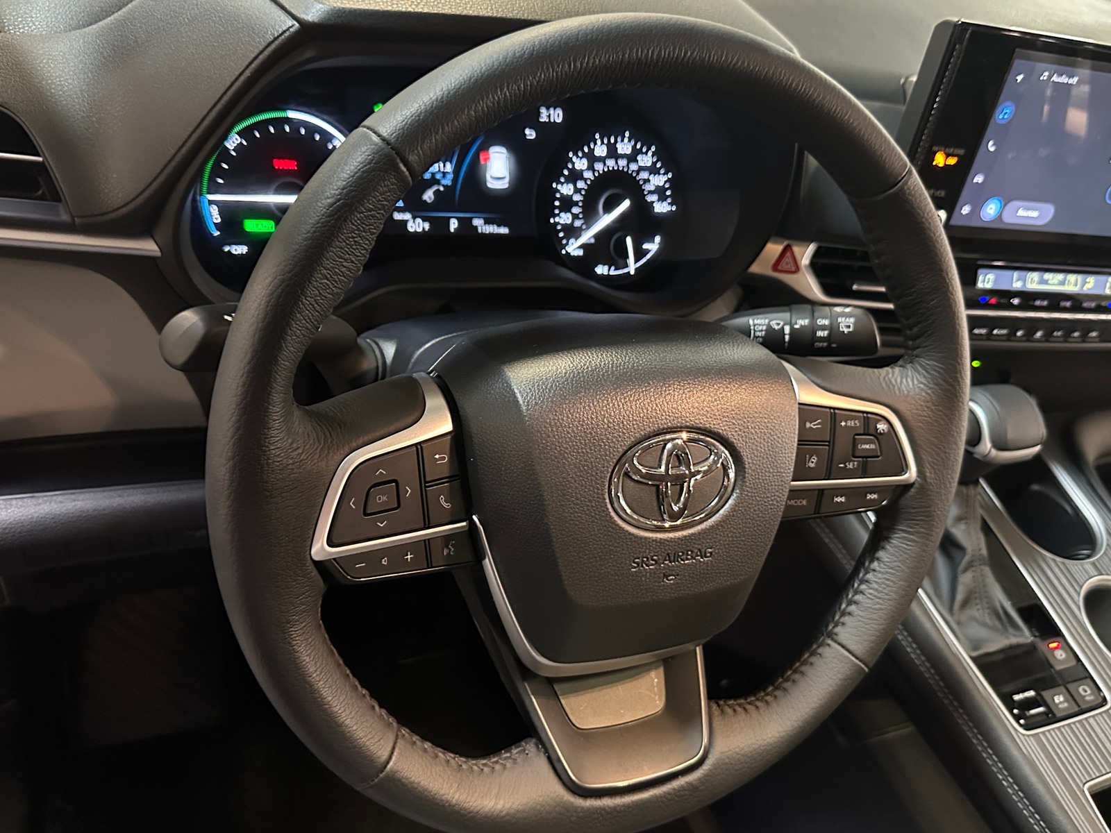 Thumbnail: 2025 Toyota Sienna - 4