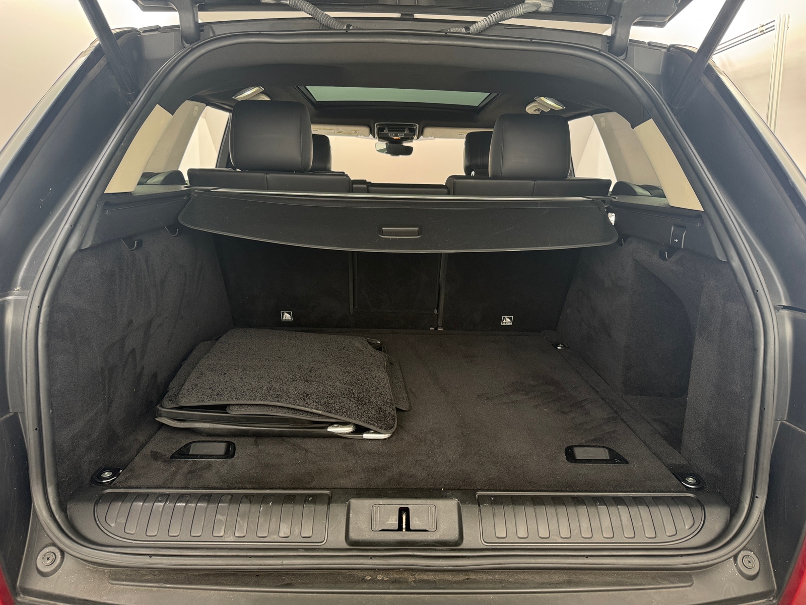 Thumbnail: 2017 Land Rover Range Rover Sport - 6