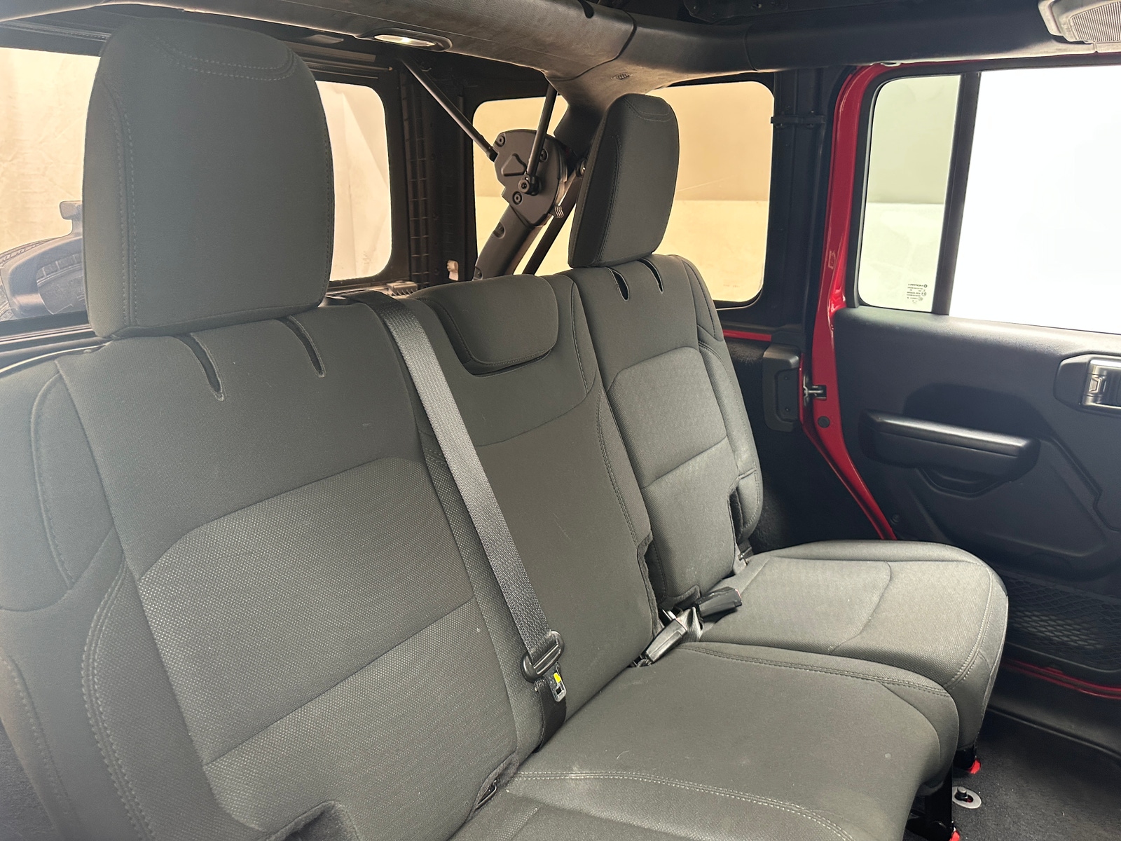 Thumbnail: 2019 Jeep Wrangler - 6