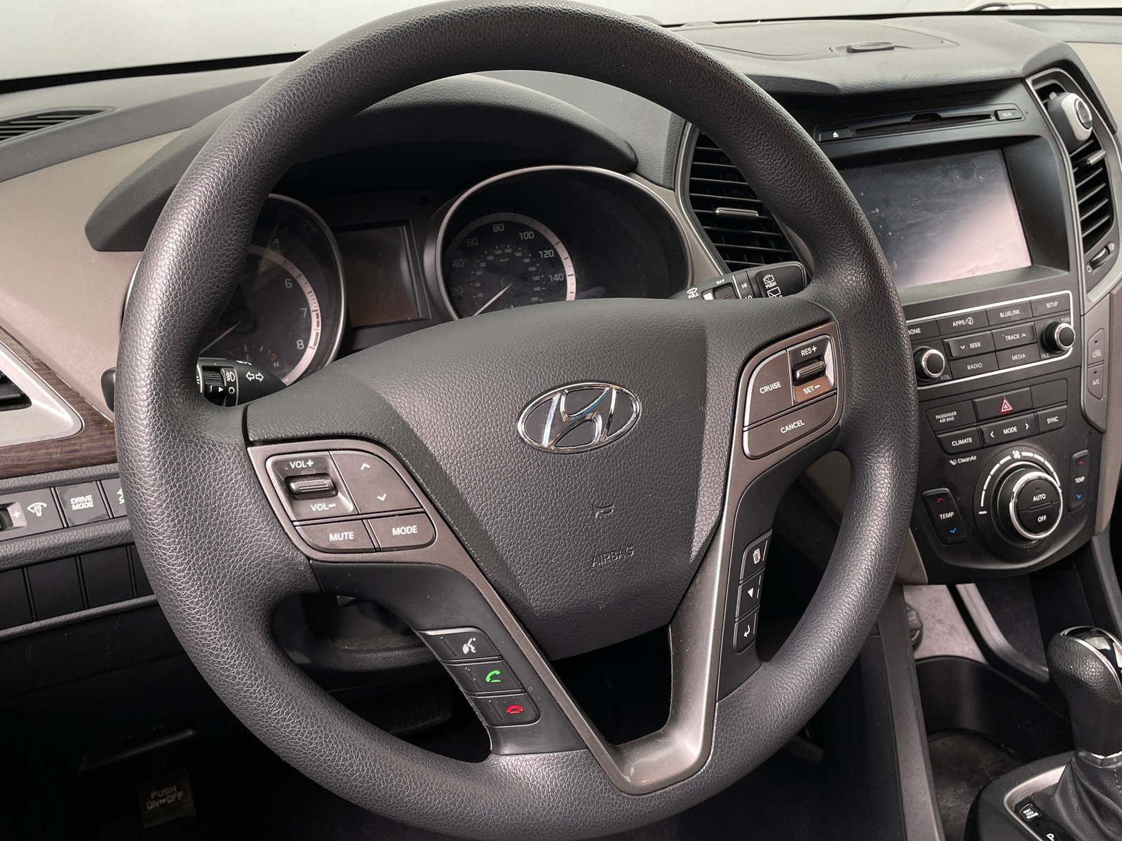 Thumbnail: 2017 Hyundai Santa Fe - 5