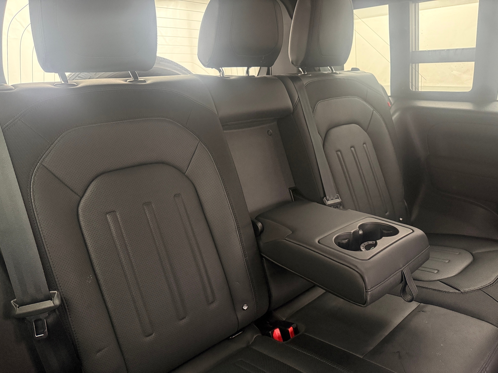 Thumbnail: 2022 Land Rover Defender - 5