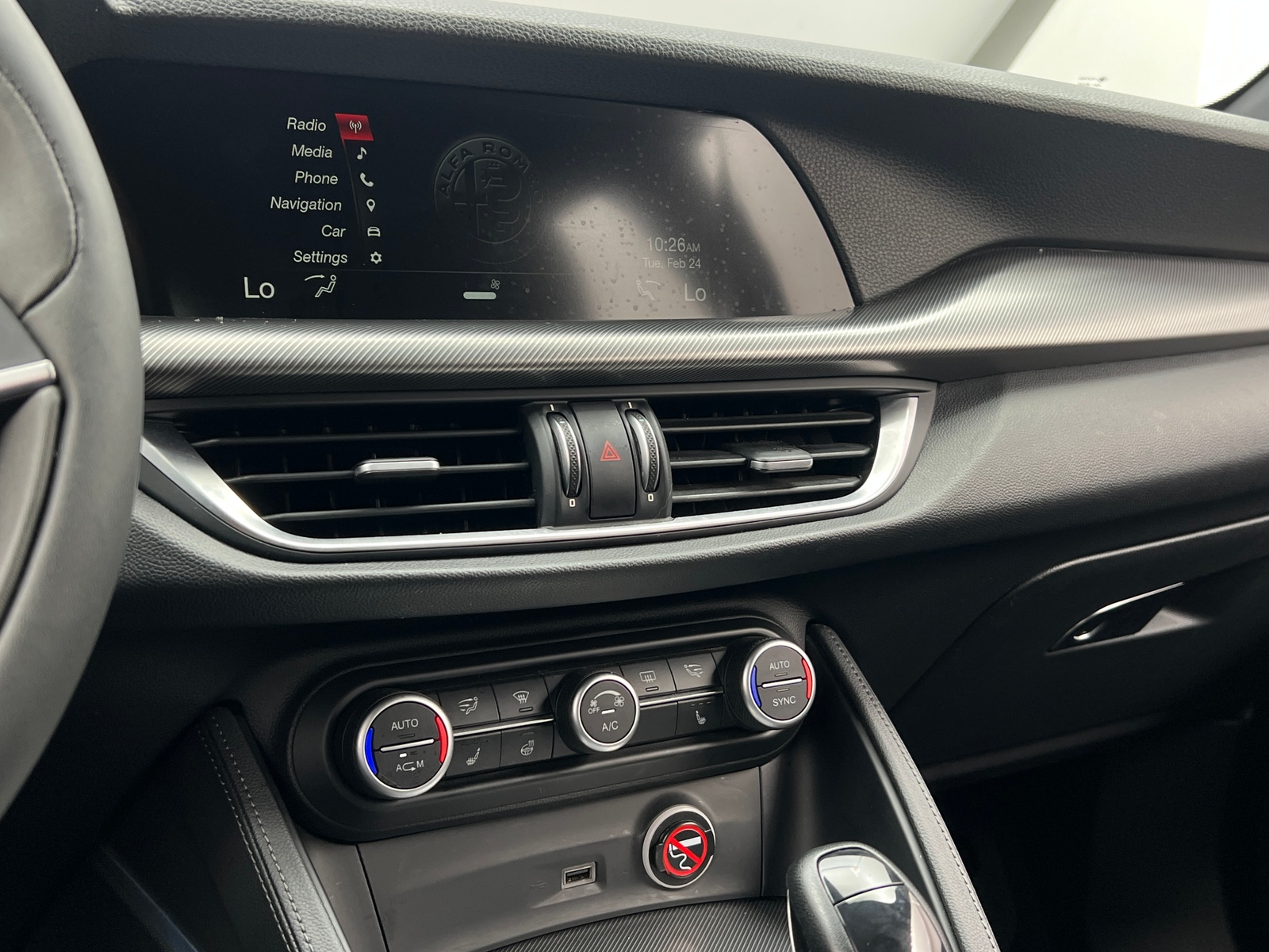 Thumbnail: 2018 Alfa Romeo Stelvio - 3