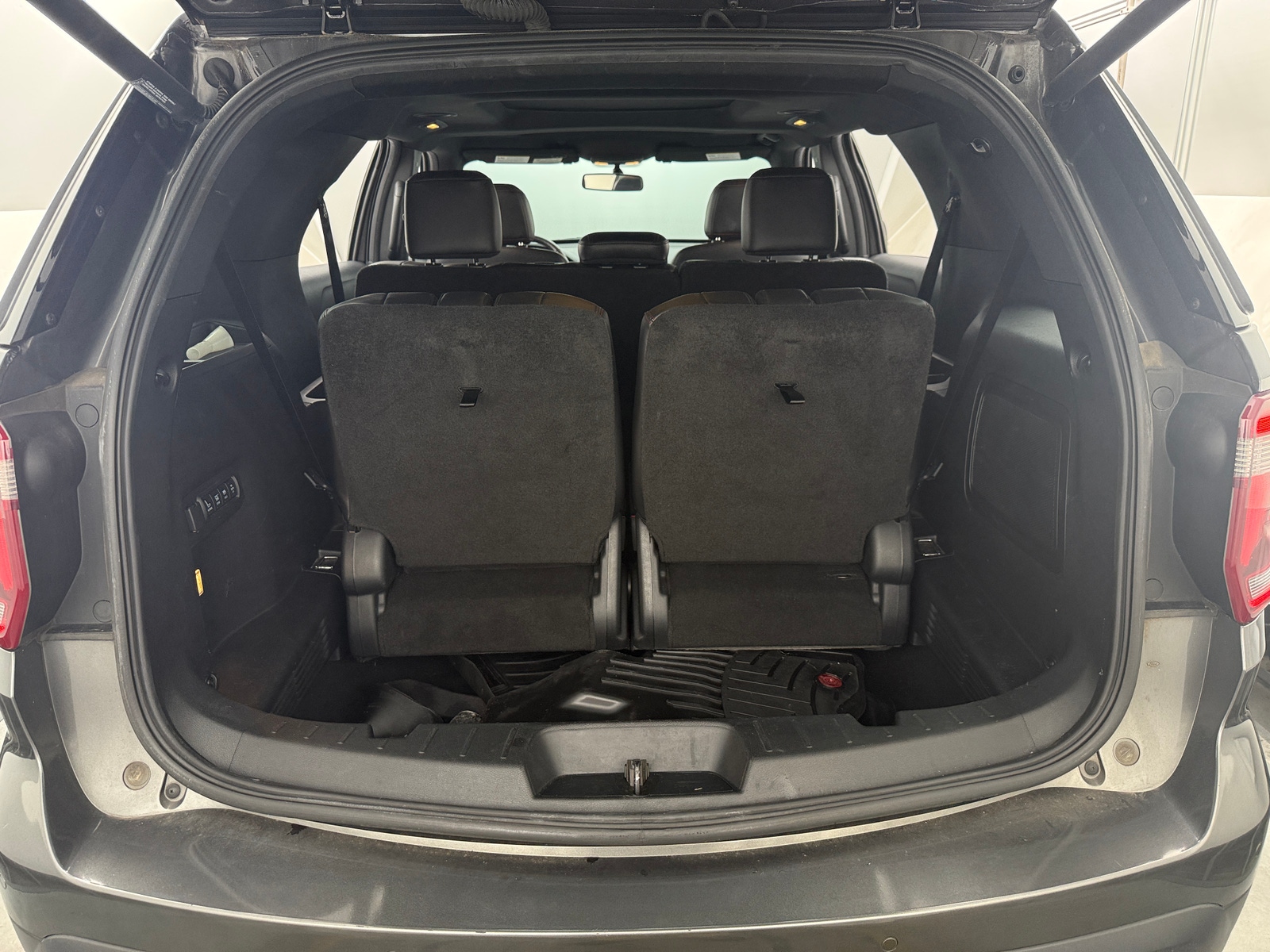 Thumbnail: 2017 Ford Explorer - 6