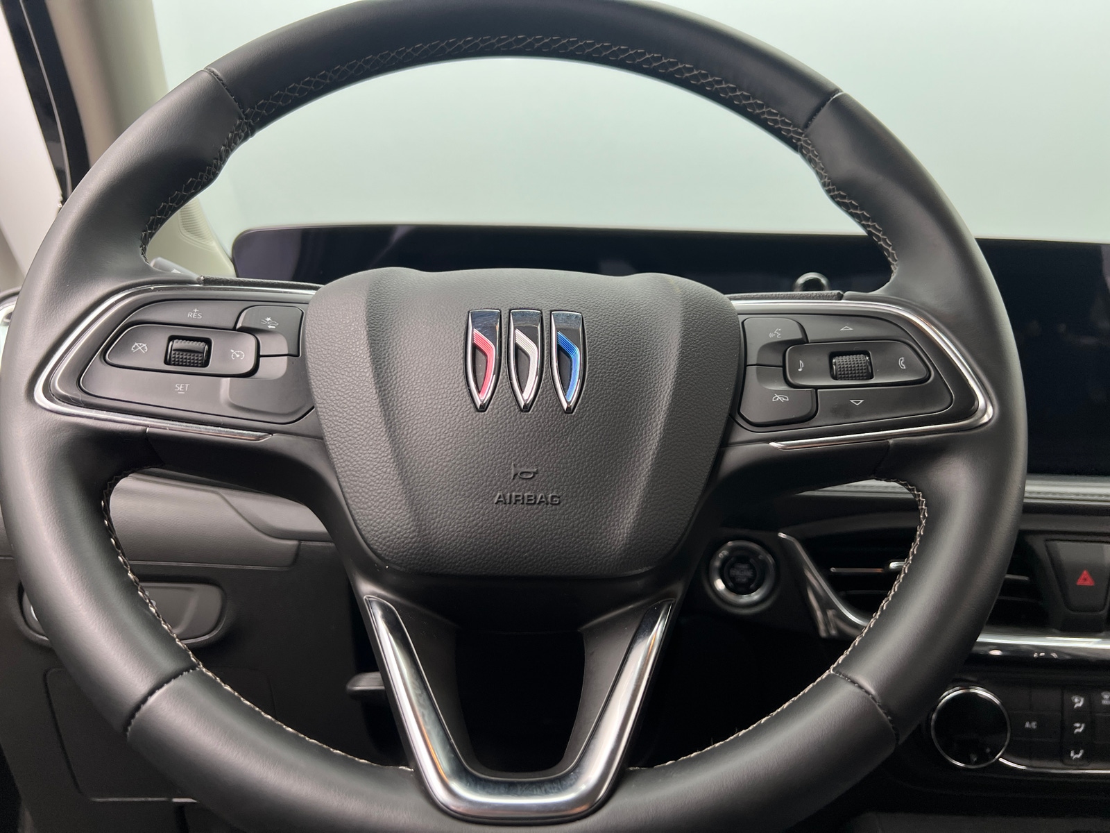 Thumbnail: 2025 Buick Encore GX - 4