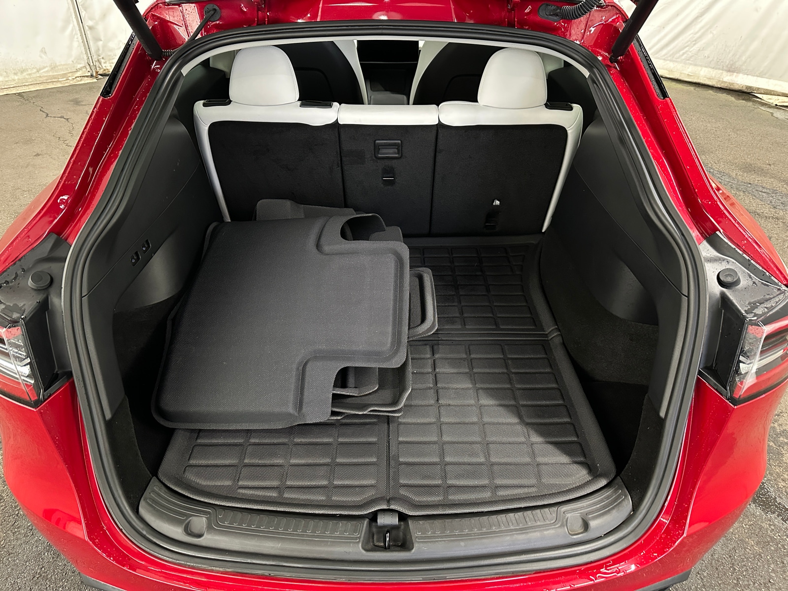 Thumbnail: 2022 Tesla Model Y - 6