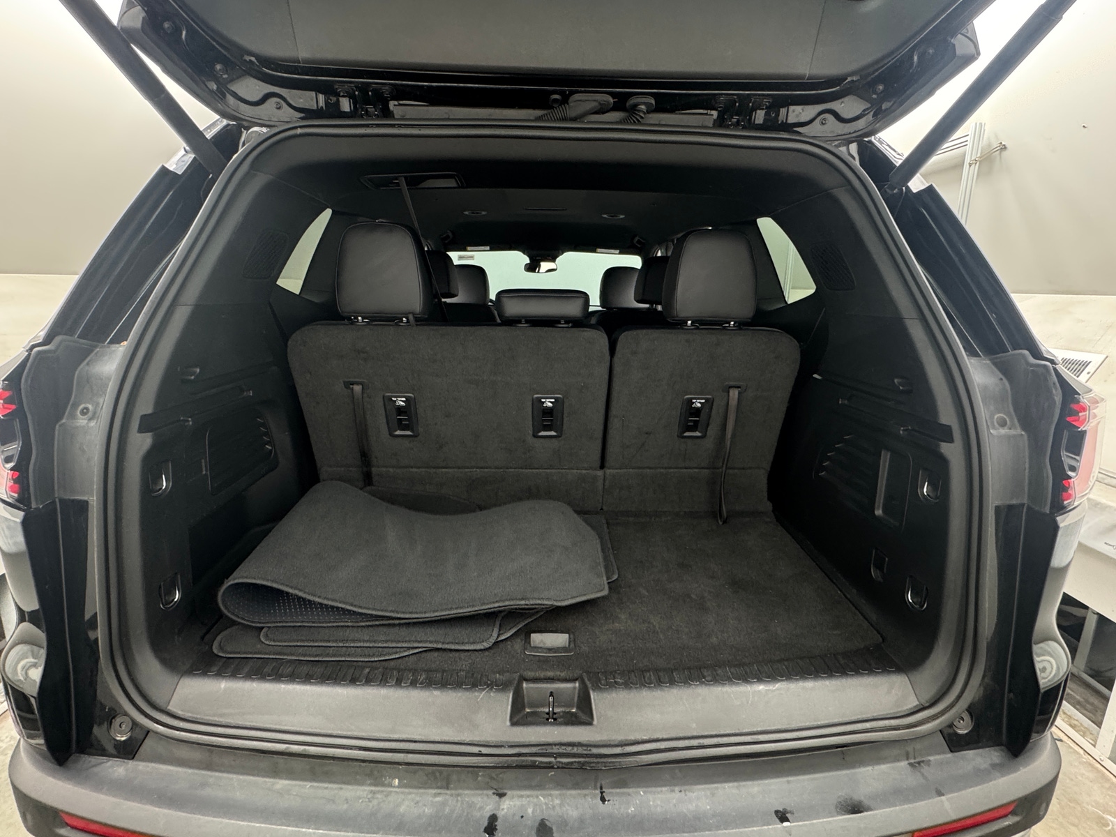 Thumbnail: 2024 GMC Acadia - 6