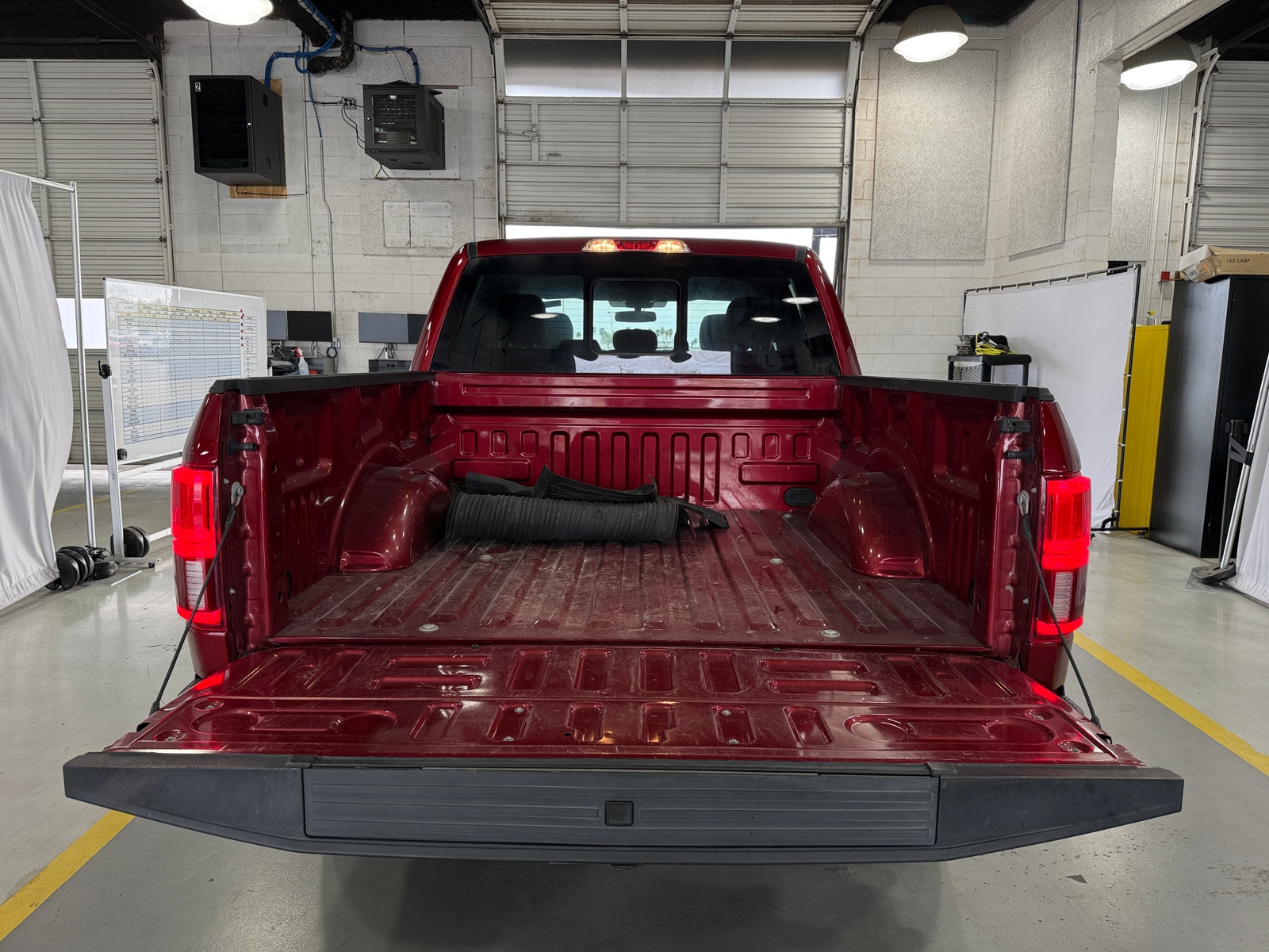 Thumbnail: 2019 Ford Econoline - 7