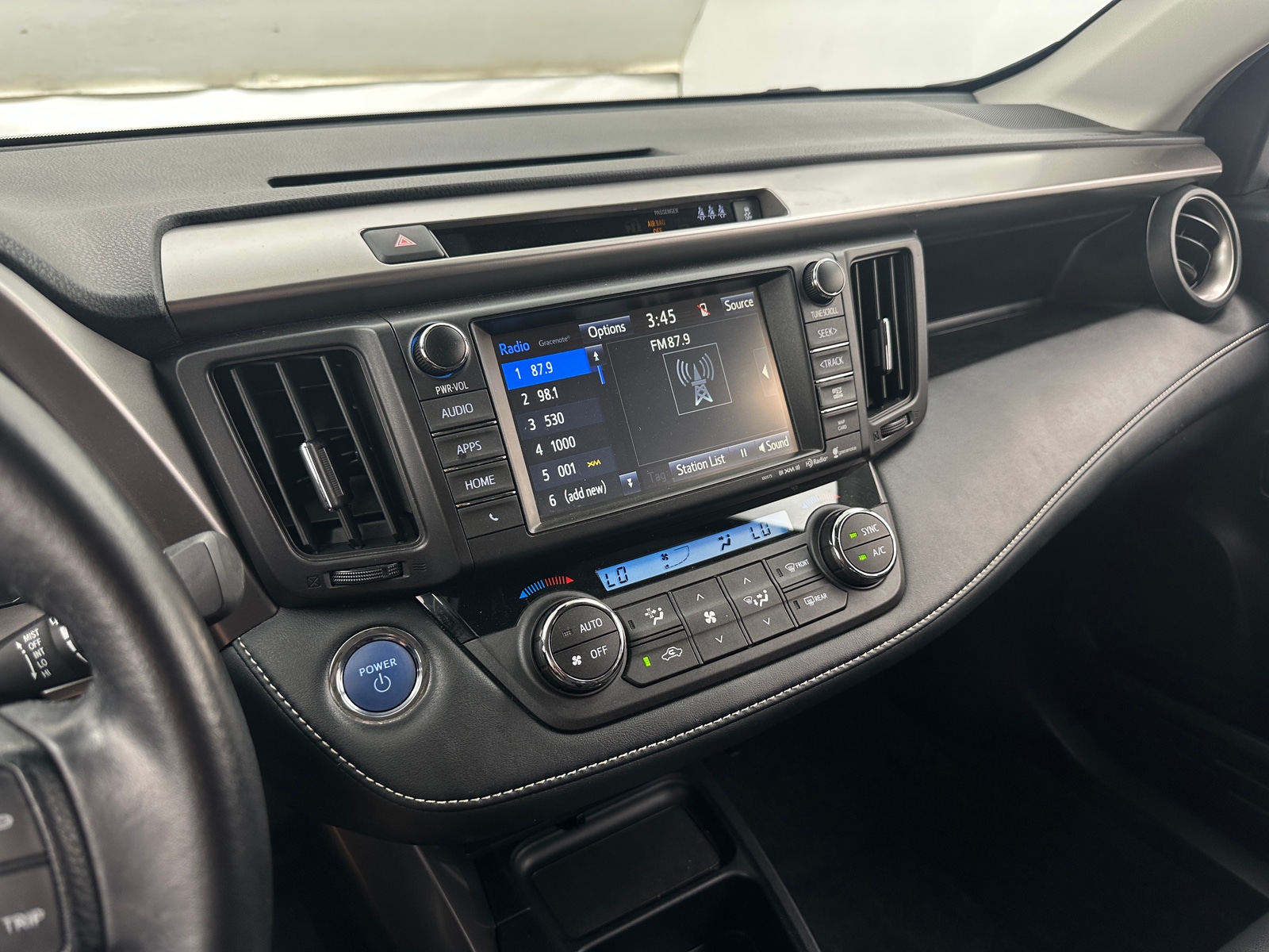 Thumbnail: 2017 Toyota RAV4 - 3