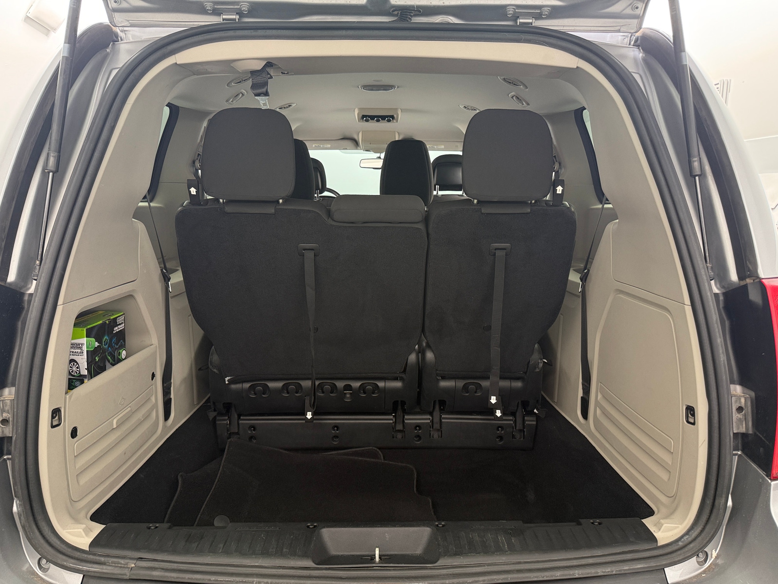 Thumbnail: 2017 Dodge Grand Caravan - 7