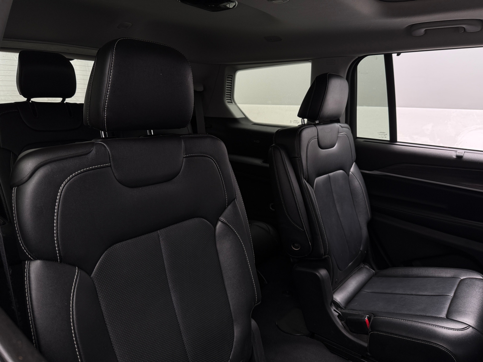 Thumbnail: 2023 Jeep Grand Cherokee L - 5